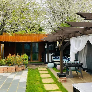  Guest house Tropical Style House Near Centre